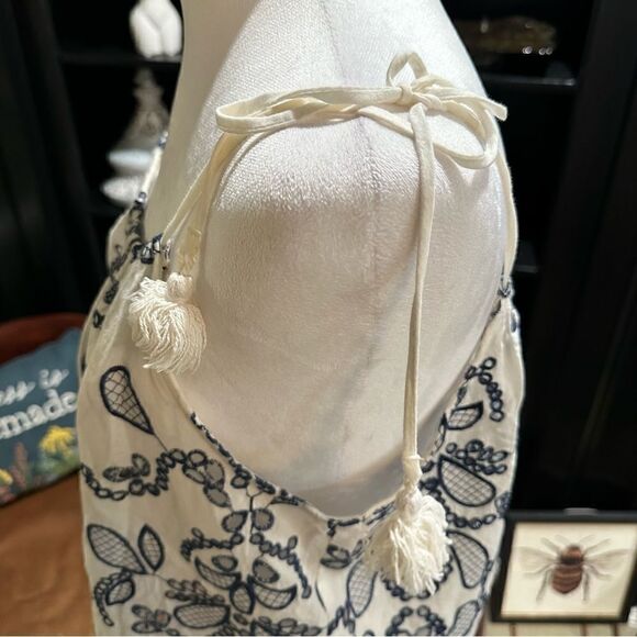 Redhaute Blue and White Embroidered Top Size Large - Picture 6 of 10